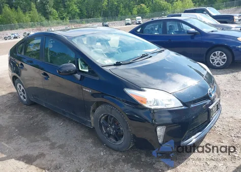 2015 Toyota Prius Four z USA, uszkodzony, nr VIN JTDKN3DU0F1872321